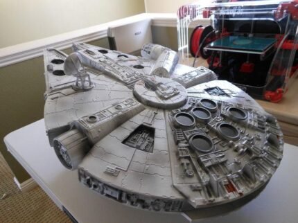 Millennium Falcon Interior 3D Printable Parts Kit 3: Main Hold, Lounge Seat, Technical Station