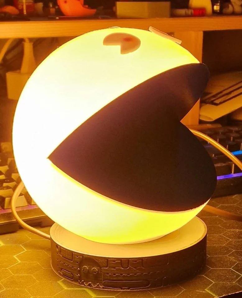 photo_5098430401931750334_y.jpg Pac man lamp 3d printing stl files - Image 1